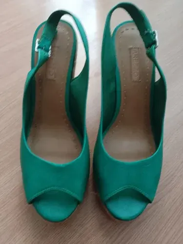 Sandália Arezzo 39