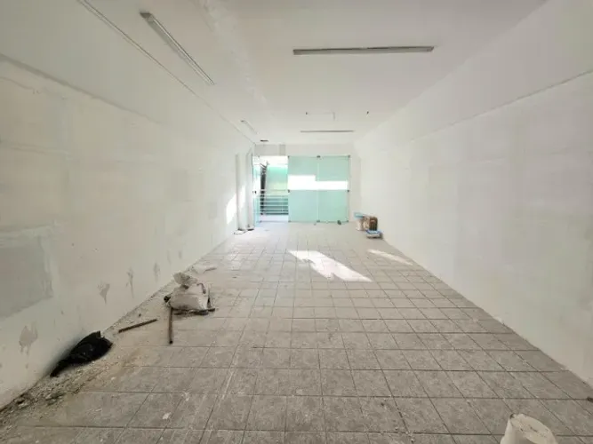 ALUGO loja c/ 30,89m2 no Empresarial Business Center no melhor local de Manaíra! 
