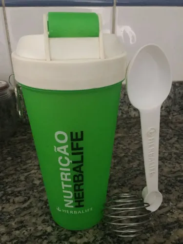 Copo + Colher medidora e mola para shake Herbalife 700ml
