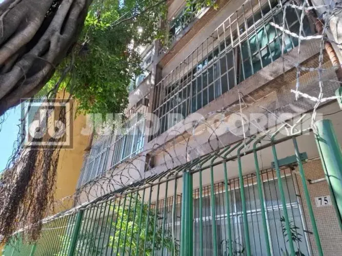 Botafogo Mena Barreto apartamento residencial 3 quartos fundos silencioso
