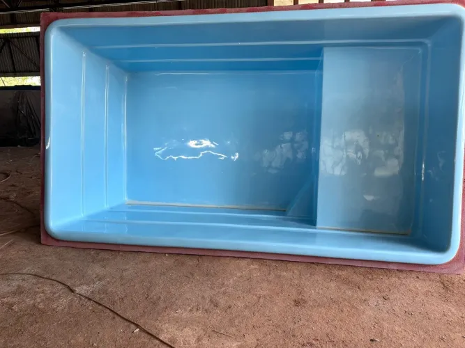 Piscina de fibra 4 metros com prainha modelo golden