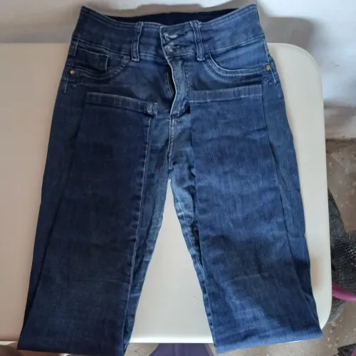 Calça jeans feminina pontuação 36