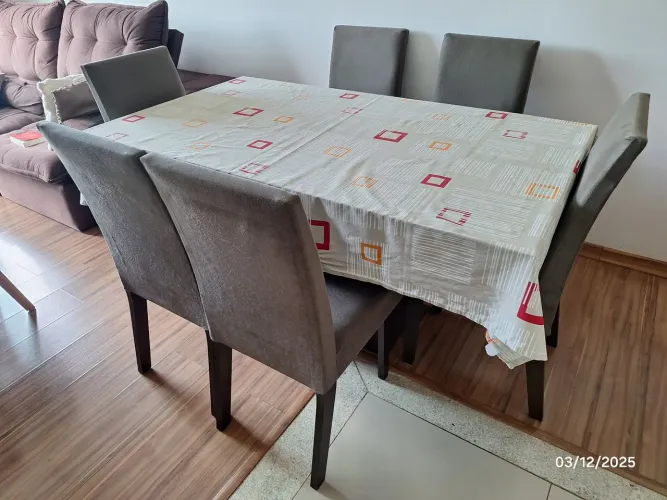 Mesa jantar 6 lugares 1,60 m x 0,90 m (mesa + 6 cadeiras)