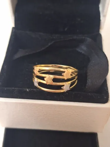 Anel ouro com estrelas