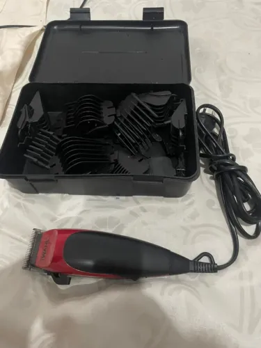 Máquina de Cortar Cabelo Wahl - 16 Pentes