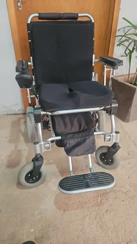 Cadeira de Rodas Motorizada Divinità 12'