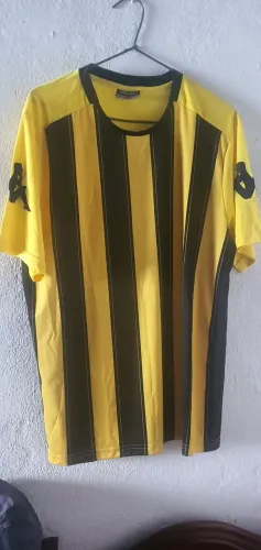 Camisa de Time Kappa Listrada Amarela e Preta