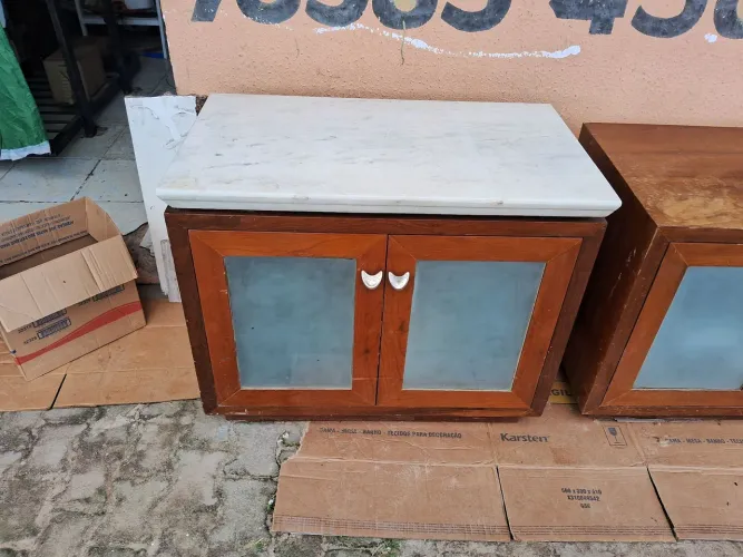 VENDO PAR CRIADO MUDO MADEIRA DE LEI