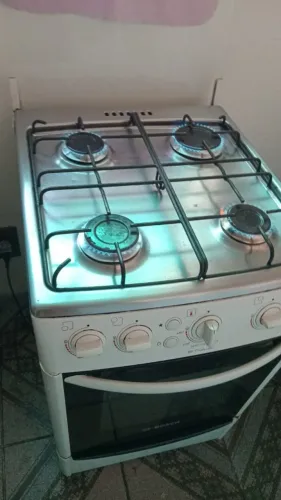 Fogão 4 bocas automático