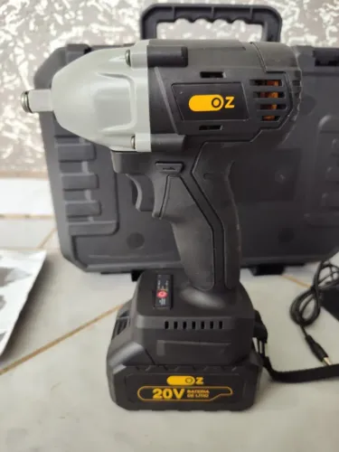 Chave De Impacto 20v 1/2'' Bateria 2400rpm C/ 4 Soquetes 