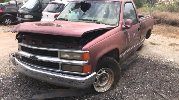 Chevrolet Silverado 4.1 6cc Gasolina 1999 Veiculo Destinado A Retirada De Peças