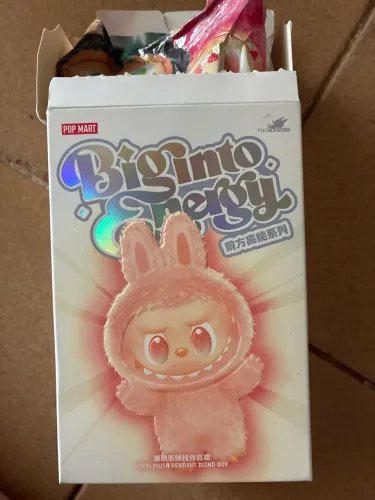 LABUBU - Verde Água 