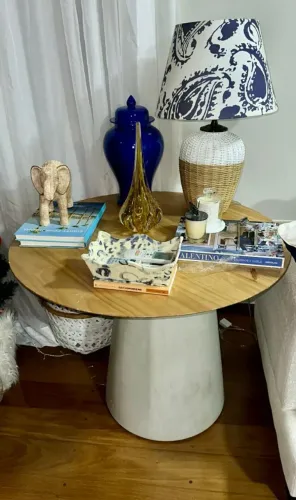 Mesa de Apoio Tok&Stok - Tampo de Madeira, Estado Impecável (Como Nova)