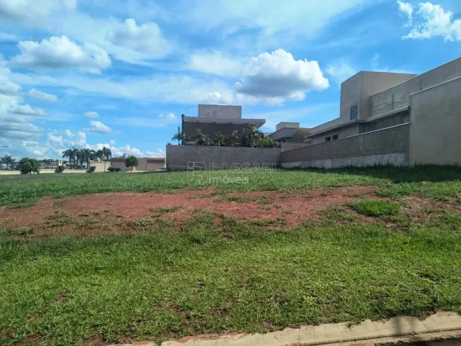 Venda de Terreno / Condomínio na cidade de Araraquara