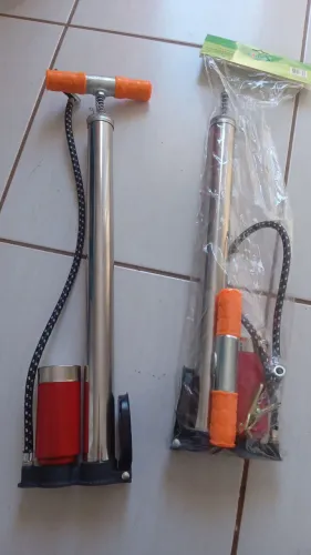 Bomba com manômetro para pneu bike carro moto
