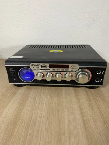 Amplificador de Áudio LE-706 - USB, Bluetooth e Rádio FM