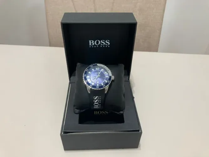 Relógio Hugo Boss Masculino - Estilo e Sofisticação em um Só Acessório