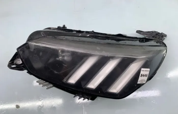 Farol Peugeot 208 Full Led L615792 Esq/direito    etq8446