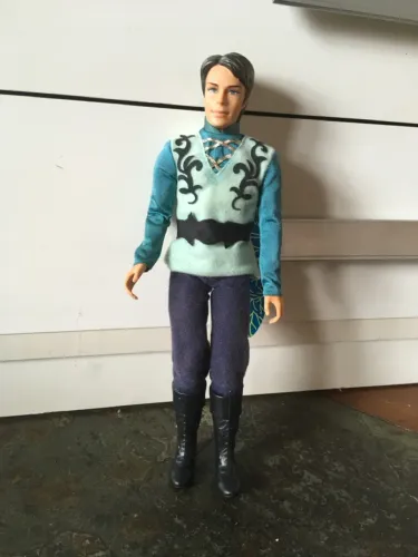 Boneco Ken Príncipe 