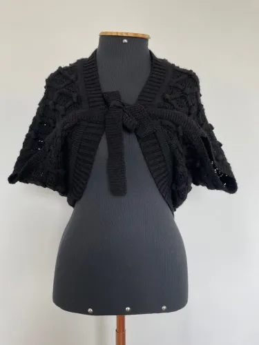 Bolero de Tricô tam P Preto