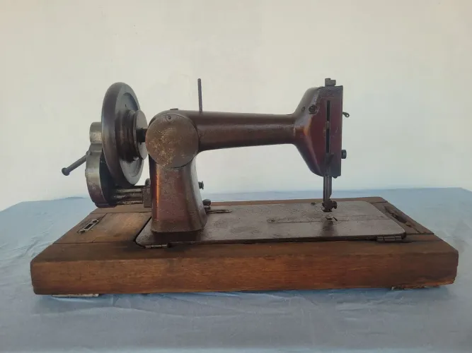 Máquina de costura centenário