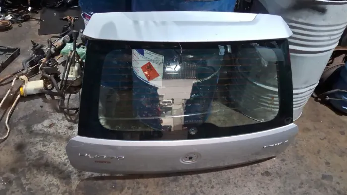 Tampa traseira punto