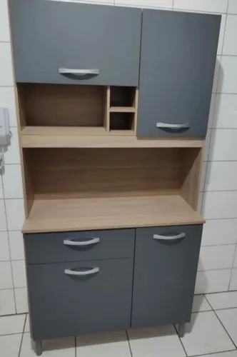 ARMÁRIO DE COZINHA