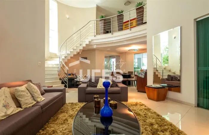 Aldeia do Vale - Sobrado 4 quartos, sendo 3 suítes