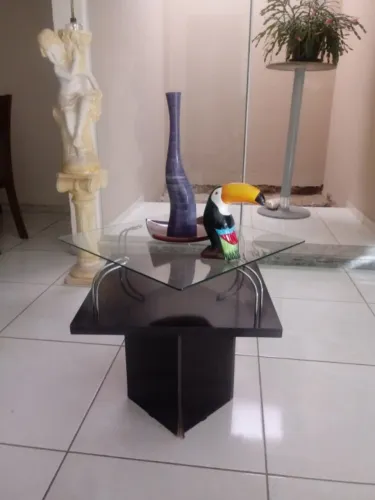 Mesa de Centro Vidro e Madeira - Moderna