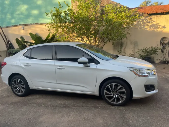 Citröen C4 Lounge 2.0 automático 2013/2014