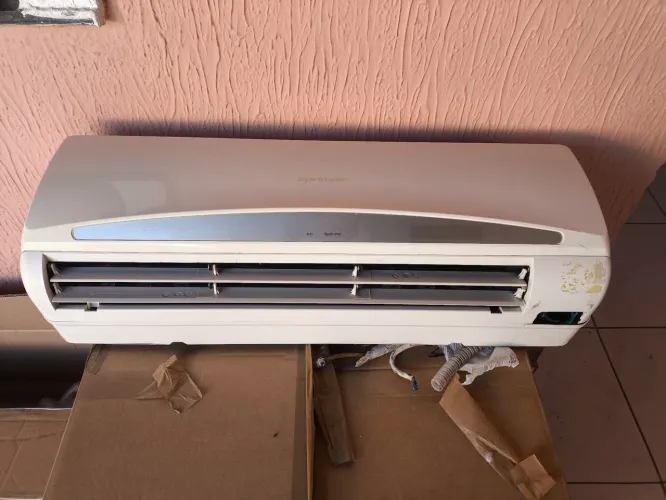 EVAPORADORA DA SPRINGER 12 MIL BTUS. Leia a descrição.