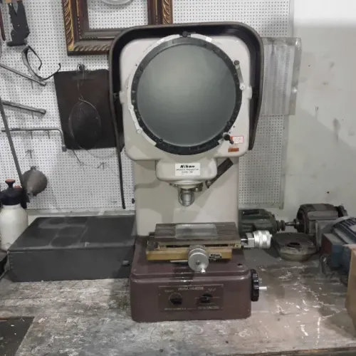 Projetor de Perfil Nikon - Mod. 6C (Usado)