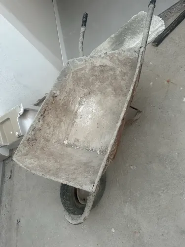 Carro de mão reforçado m