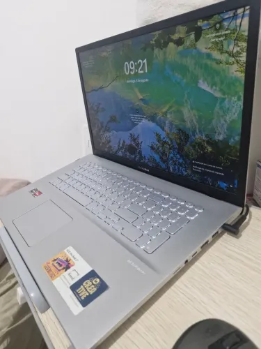 Notebook ASUS VivoBook 17