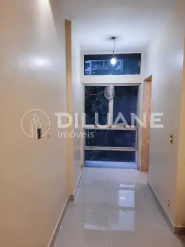 Apartamento - Padrão / Residencial / Humaitá