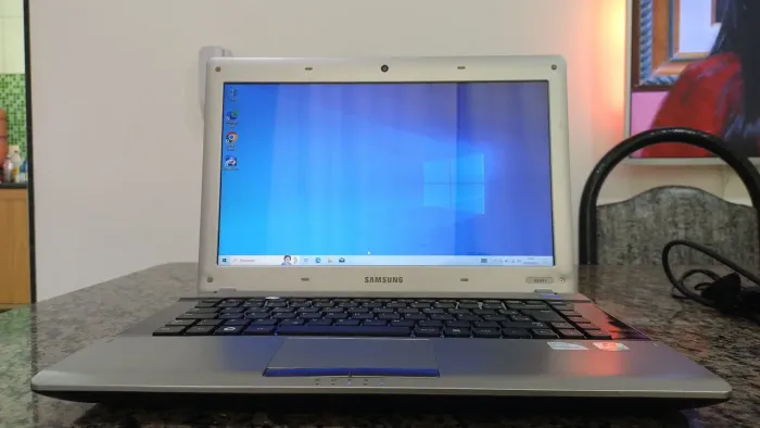 Notebook Samsung rv 411 -i5 520 c Ssd 120+ 6gb  ( bateria 1h ) + raro bra