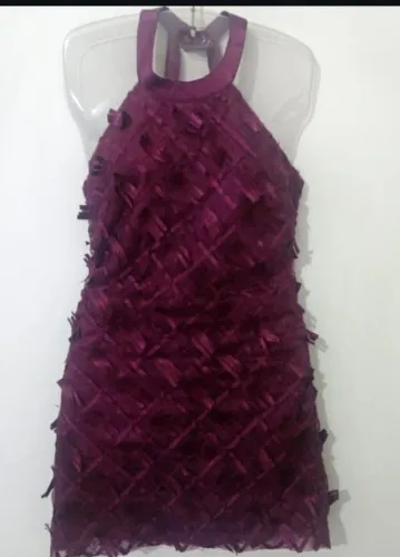 Vestido Tubinho com detalhes da Twelve.