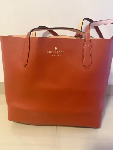 Bolsa Kate Spade New York reversivel com porta níquel NOVA