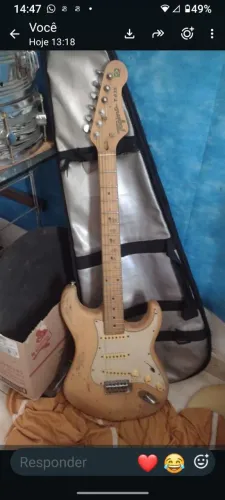 Guitarra Tagima T635 strato