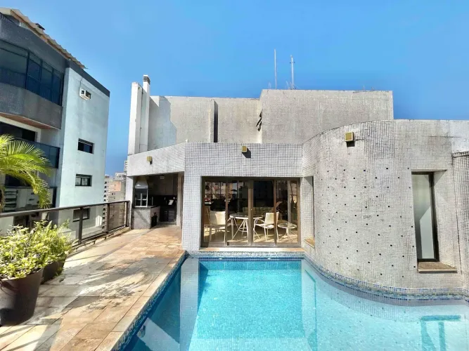 Cobertura à Venda na Pitangueiras no Guarujá | QVista Inteligência Imobiliária Guarujá