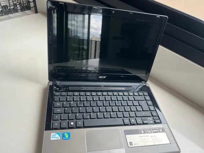 Notebook Acer Aspire 14" - Excelente estado, já formatado e com Windows 10 instalado