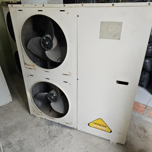 Condensadora Ar condicionado Hitachi  7TR  380VCA 