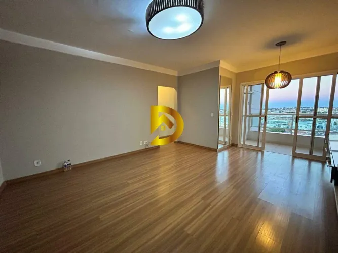 Apartamento de 3 quartos à venda no Bairro São Benedito, em Uberaba