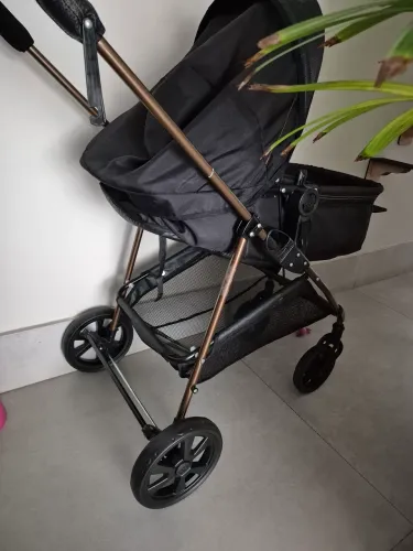 Carrinho de bebê Napoli Galzerano
