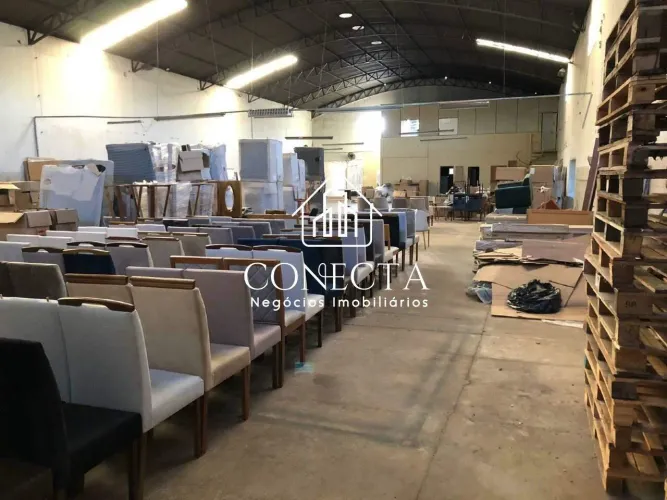 Galpão Comercial para Aluguel em Uberlândia 1.100 m², Chácaras Tubalina e Quartel
