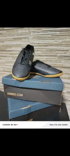 Chuteira Umbro Unissex 