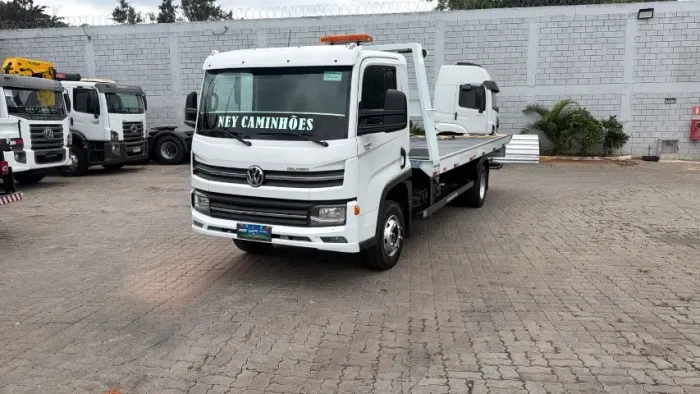 Vw 11180 Ano 2022 Com Plataforma Kabi Nova