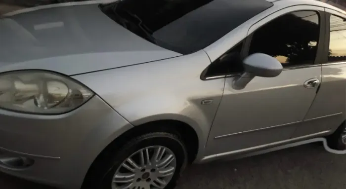 Fiat Linea LX 1.9/ 1.8 Flex 16V 4P 2010