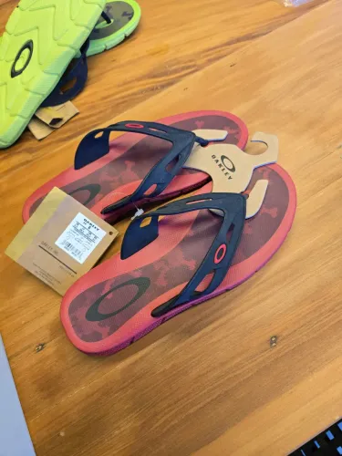 Chinelo oakley original (cada)