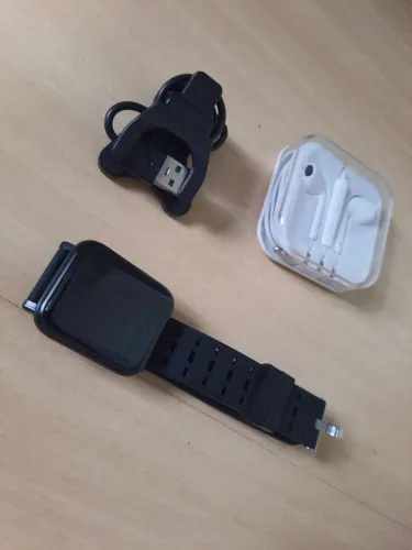 Kit relógio + fone (nunca usados)
